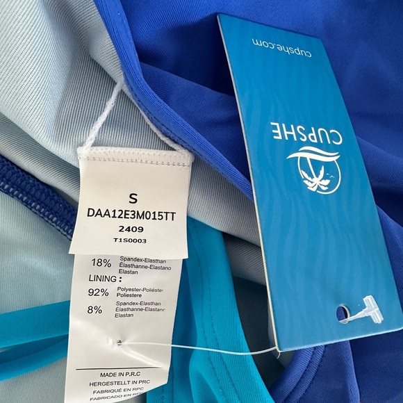 Cupshe | One piece swimsuit | Twist Front One Piece Swimsuit - Picture 4 of 6